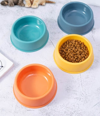 Anti-Ant Round Pet Bowl — Moat Design Feeding Bowl for Small Dogs & Cats